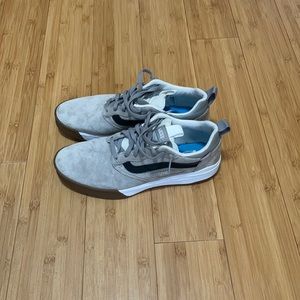 Vans Ultrarange Shoes